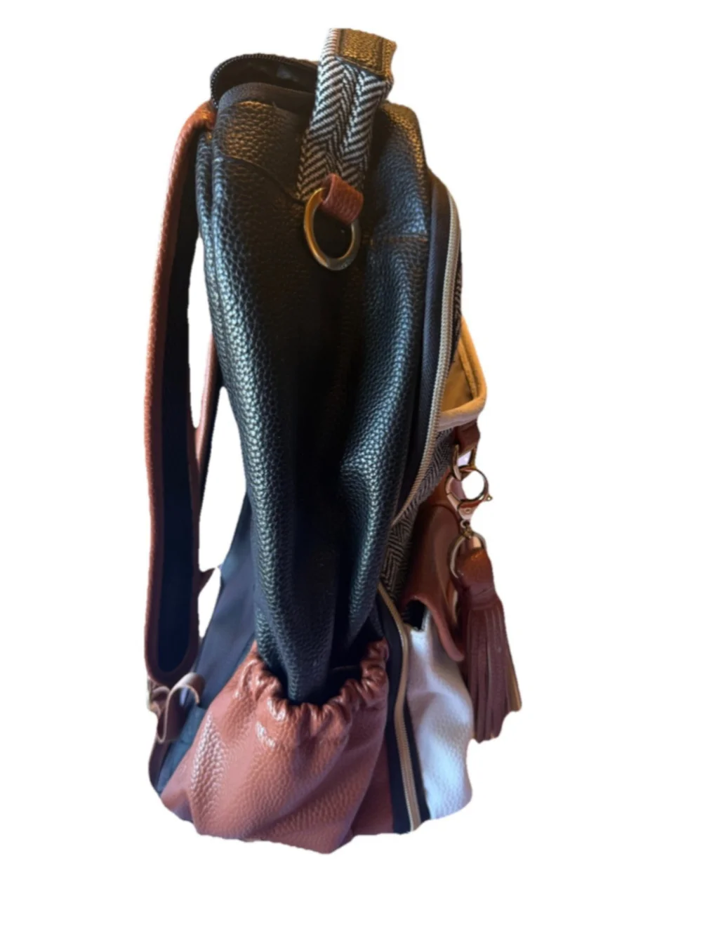 Itzy Ritzy Diaper Bag Large Boss Backpack Bottle Pocket Herringbone Coffee Cream